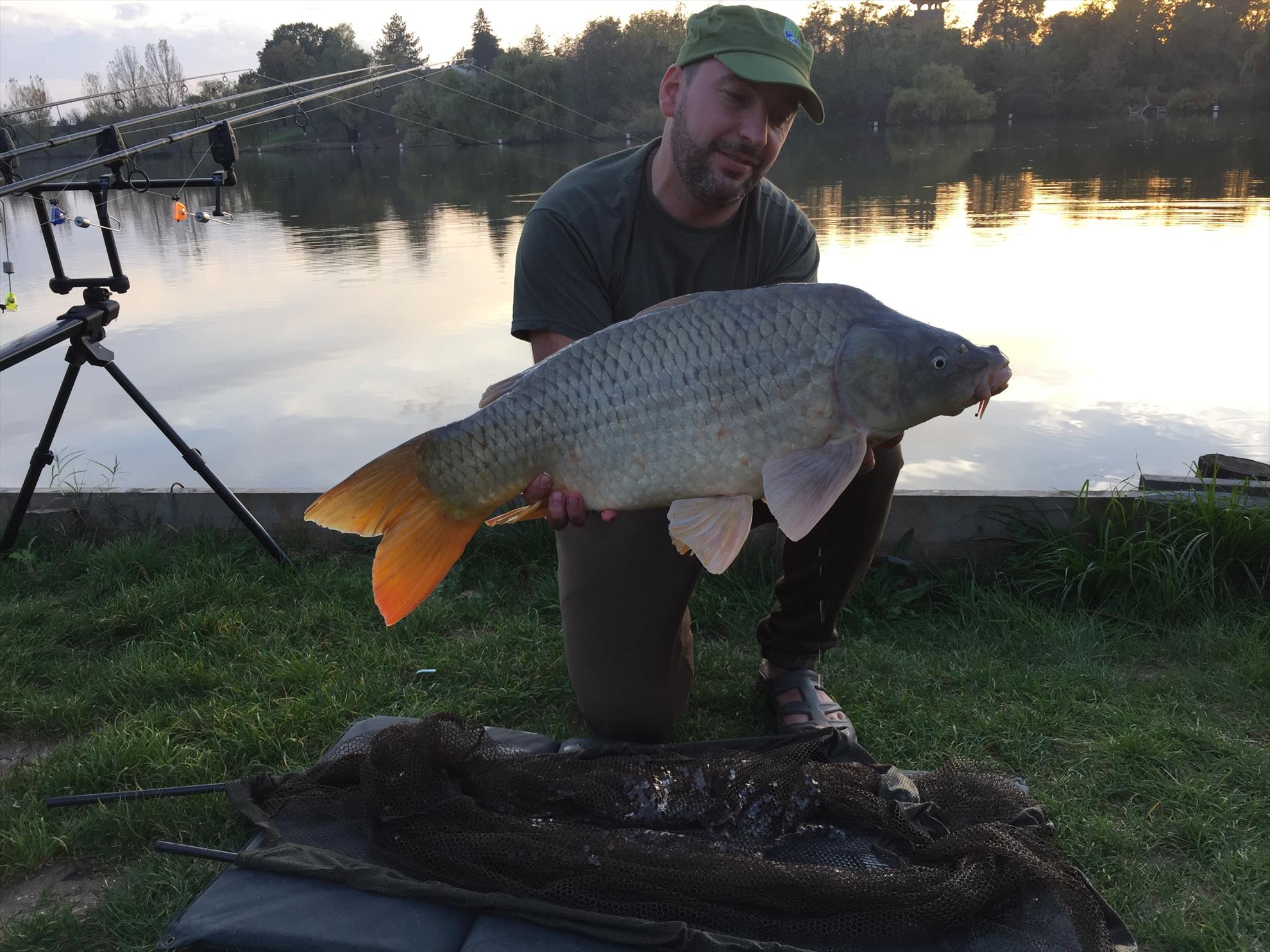 Hermes Peris - Octombrie 2014 - Si marea captura........